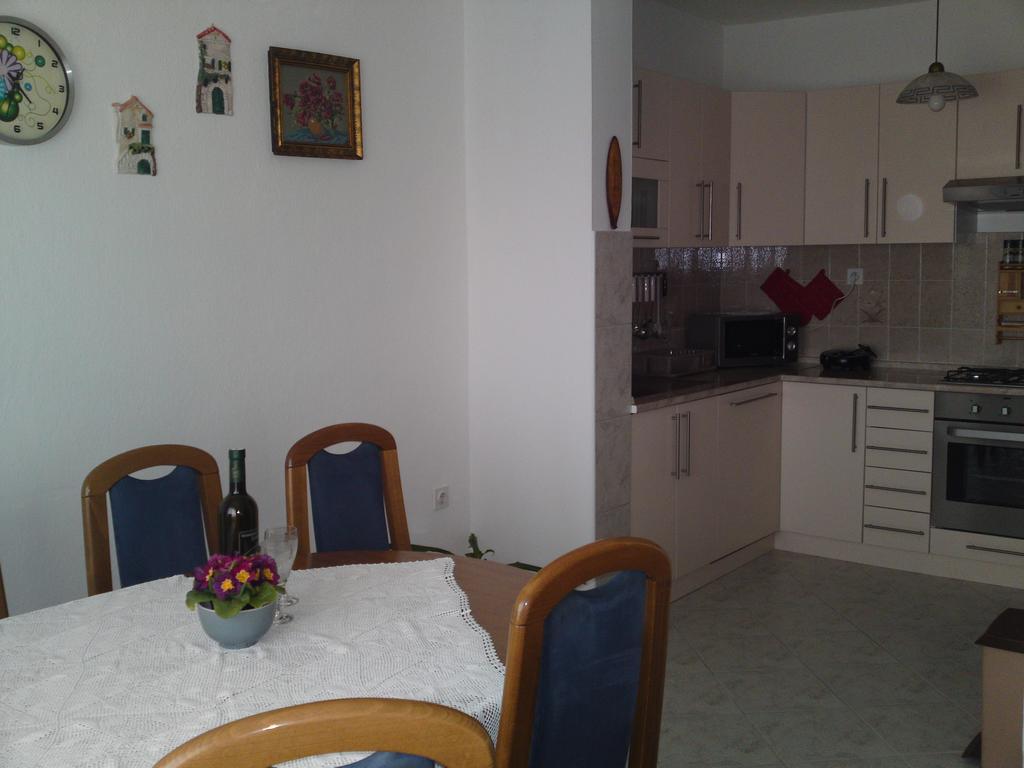 Apartment Varelija Брибир Номер фото