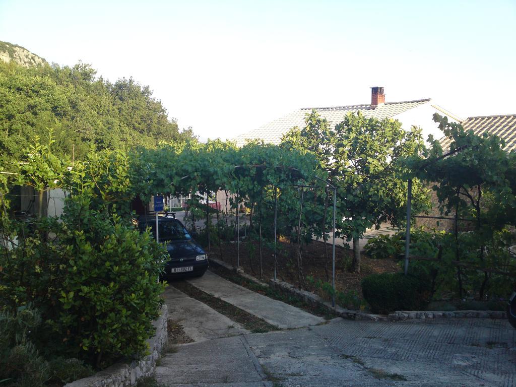 Apartment Varelija Брибир Номер фото